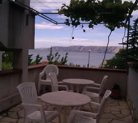 アパート Double Olive In - Croatian Adriatic, Kvarner Bay ノヴィ・ヴィノドロスキー