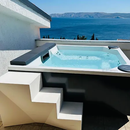 Double Olive In - Croatian Adriatic, Kvarner Bay