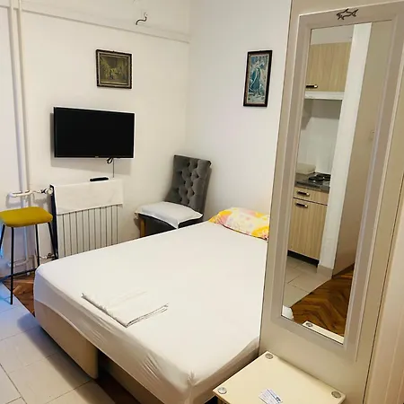 Double Olive In - Croatian Adriatic, Kvarner Bay ノヴィ・ヴィノドロスキー