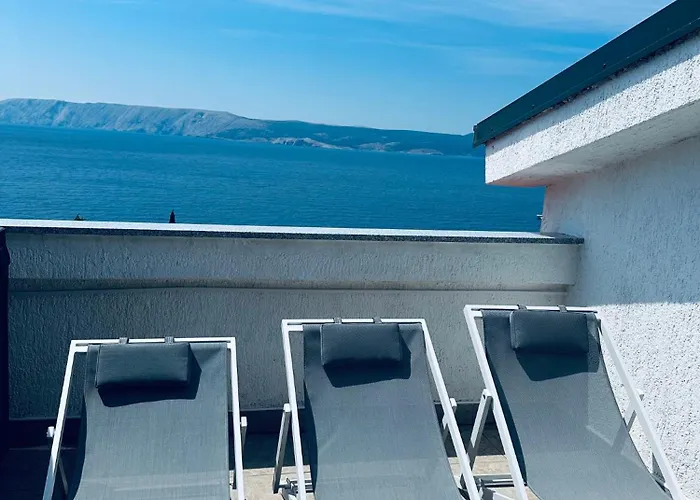Double Olive In - Croatian Adriatic, Kvarner Bay Novi Vinodolski